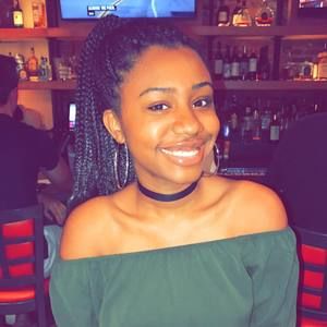 Meet your Posher, Kayla